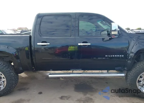 2010 Chevrolet Silverado 1500 Lt z USA, uszkodzony, nr VIN 3GCRKSE36AG299488